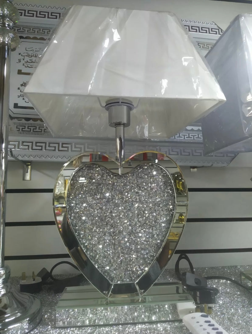 Diamond Crushed Love Shape Lamp